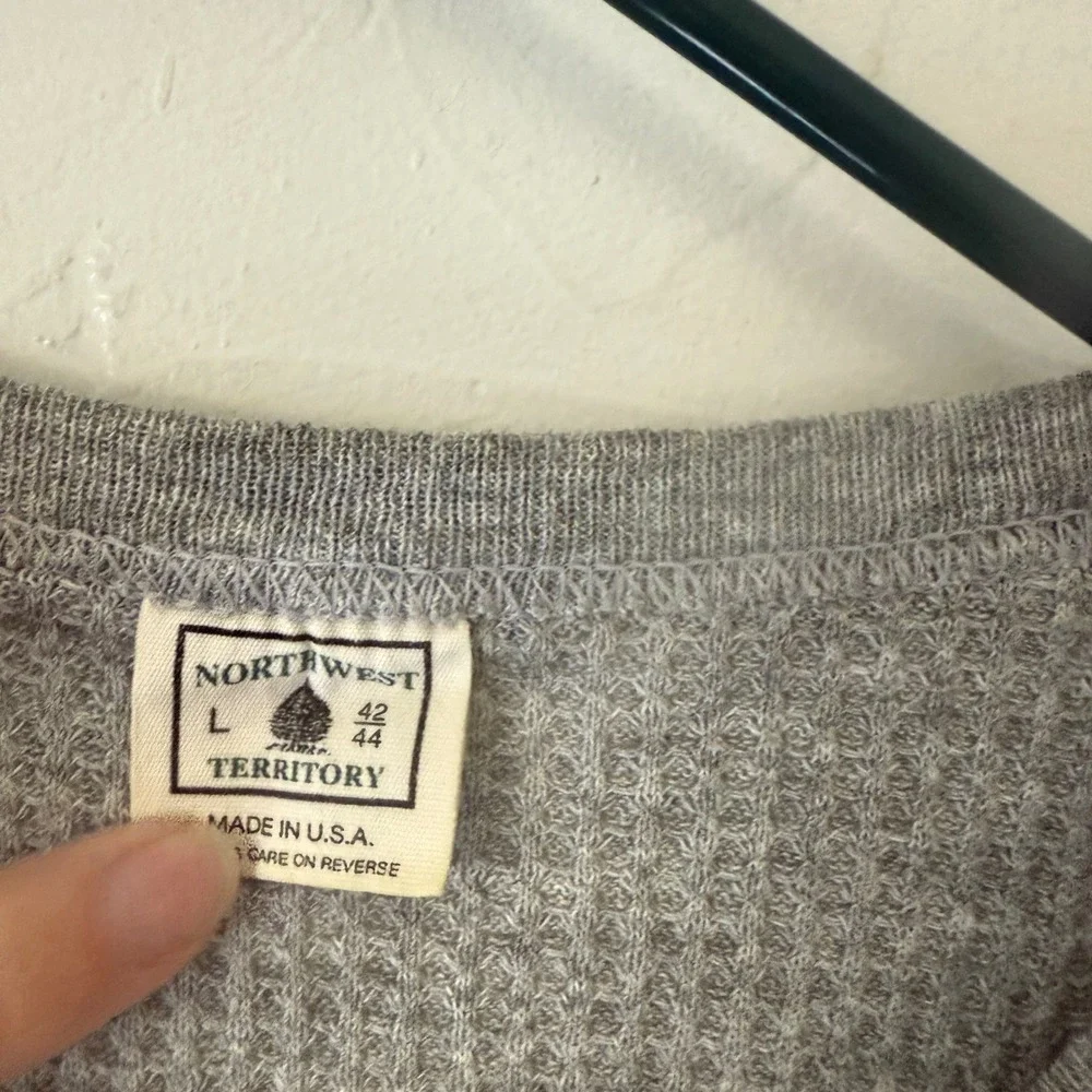Northwest Territory Men's Gray Thermal Layer Outdoor Shirt L Waffle‎ Knit USA